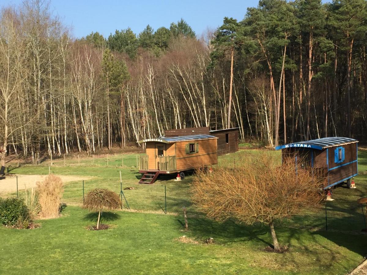 Roulottes Du Chalet Des Pins Rougeou Bagian luar foto