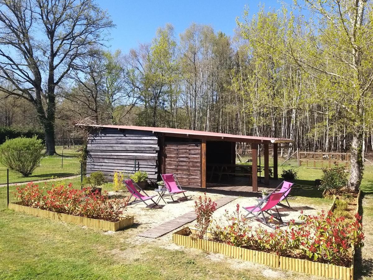 Roulottes Du Chalet Des Pins Rougeou Bagian luar foto